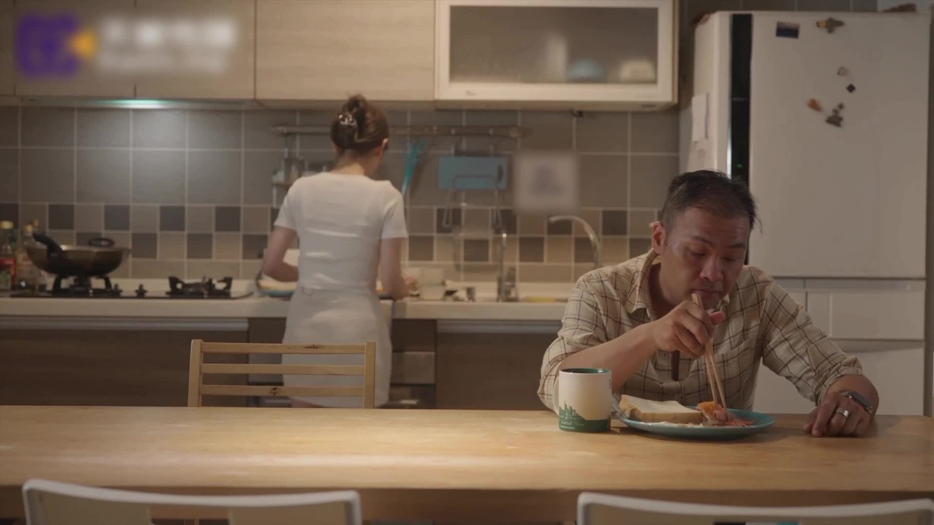 #国产 #国产av #超高清 #无码 #中文字幕 #剧情【莉奈】趁爸爸出差时勾引我的淫荡后母！「上篇」