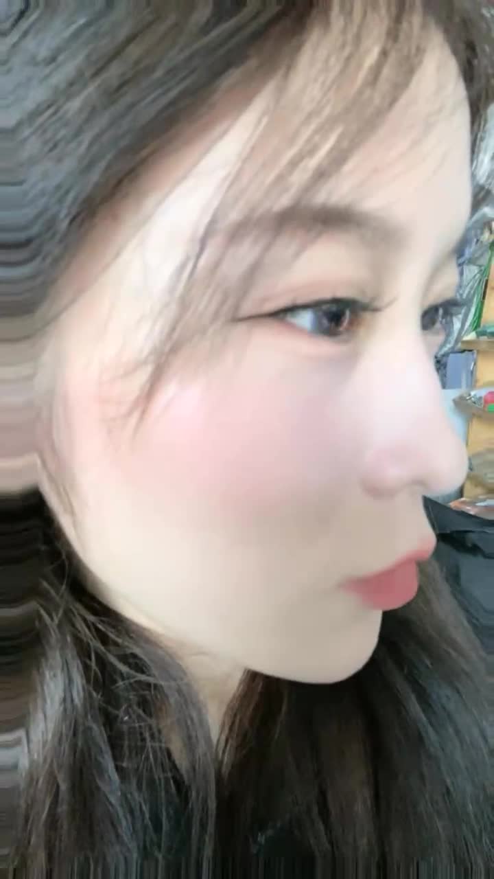 农村大学生暑假生活，【音音不哭】，清纯嫩妹，户外冲澡，地里新摘的黄瓜，狂抽插高潮止不住的叫直播主播录屏