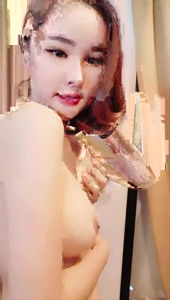 20极品美乳姐妹花 今晚泰国S级美女单飞极度诱惑 漂亮无毛粉穴 跪舔口活超棒