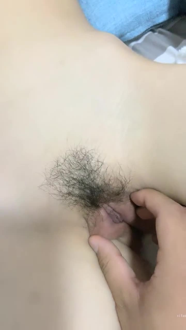 19岁学妹~ #琪琪不吃饭 罕见闺蜜出镜 第一次含羞操完扒开逼的一瞬间速游VPN跑满千兆只做最快