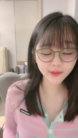 #舞蹈生桃子 甜美少女，极品大肥臀超诱人