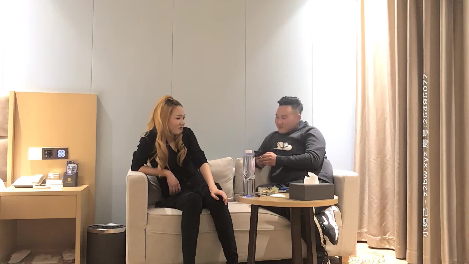 【#小祁探花】酒店约操风骚小少妇，饥渴人妻兼职赚外快，娇喘不断欲望满足