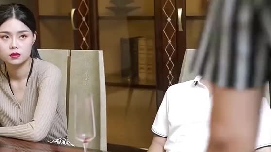 老公请原谅我-在老公身旁被侵犯内射的堕落人妻
