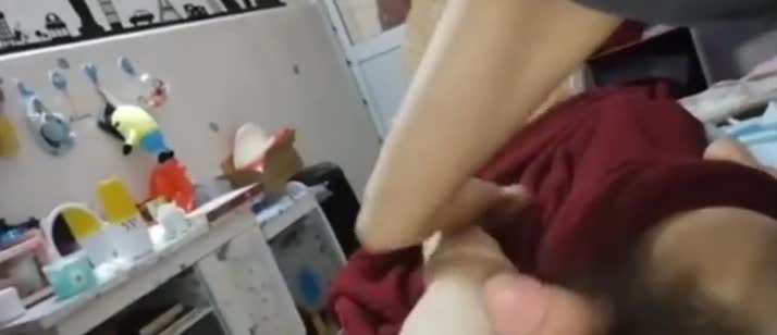 大神露脸约炮刚刚结婚不到一个月就出轨的少妇 看着文静但上了床就变骚逼