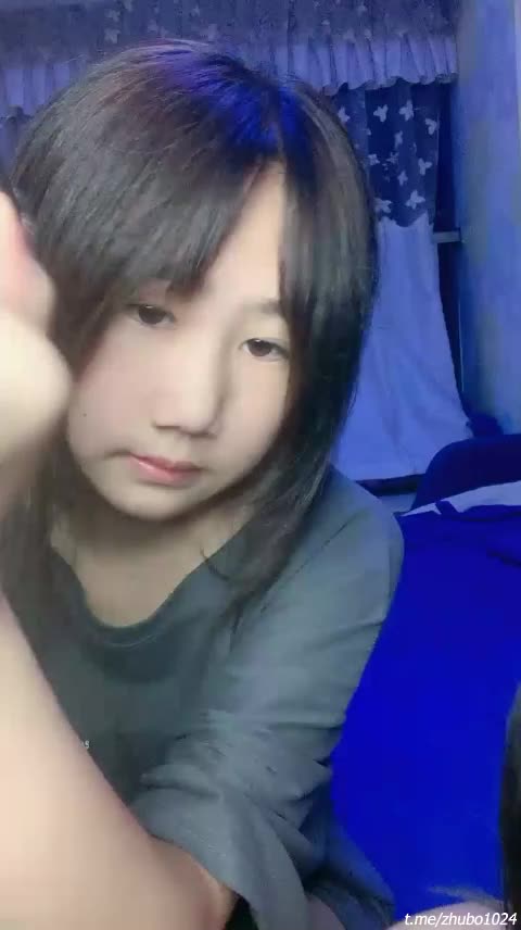 #直播 两个00后新人小萝莉！舌吻互揉白嫩奶子！掰开紧致粉穴特写，没怎么开发过