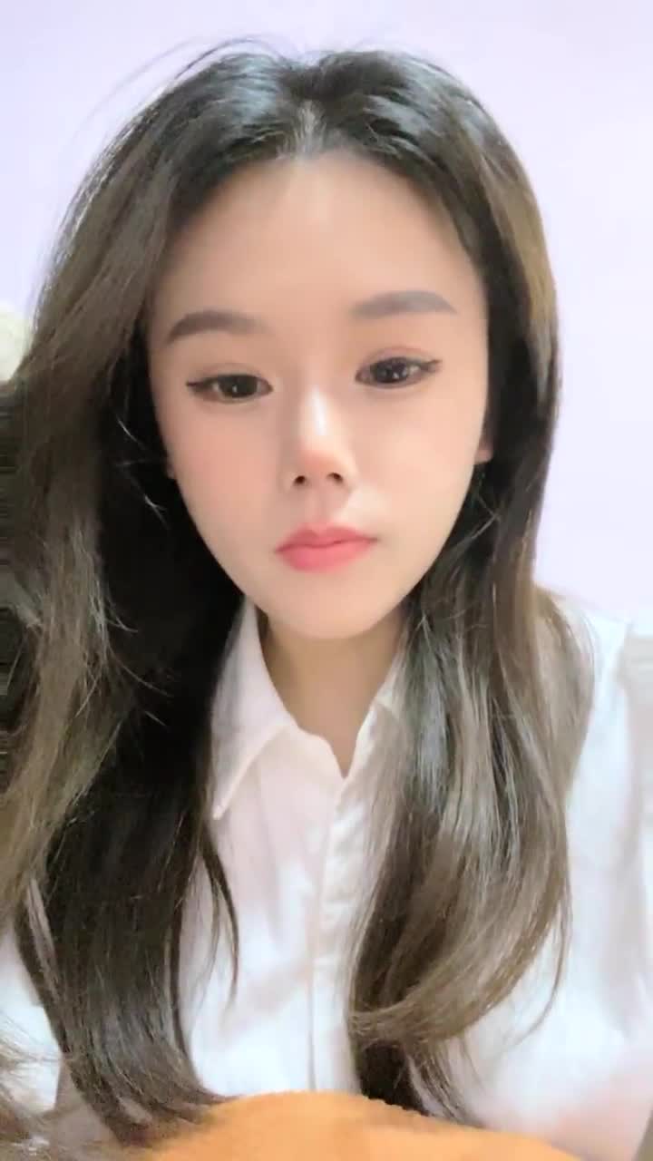#直播 清纯校花~【想你学妹】跳蛋自慰~狂喷水