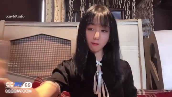 #糖心VLOG #小桃醬 #小桃酱 #Cosplay #劇情 人氣美少女咖啡廳見砲友速游VPN跑满千兆只做最快