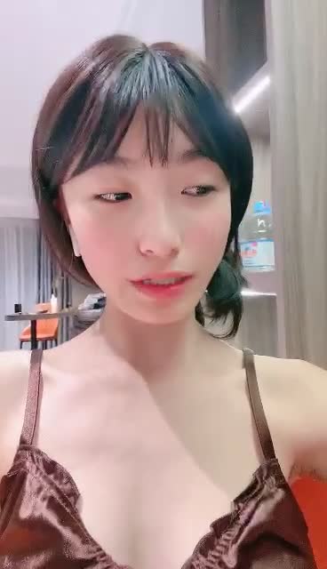#呜崽酱 清纯甜美大胸学妹