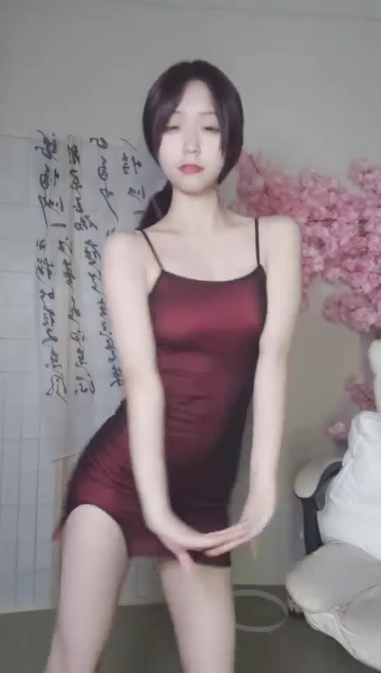 超清纯的18岁合法萝莉！舞蹈校花 #萝莉小羊 尺度升级啦滴蜡，炮击！夹子音简直了，全身粉嫩，治愈洗眼美眉