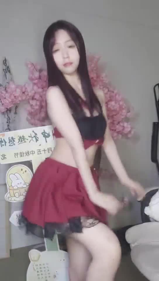 超清纯的18岁合法萝莉！舞蹈校花 #萝莉小羊 尺度升级啦滴蜡，炮击！夹子音简直了，全身粉嫩，治愈洗眼美眉