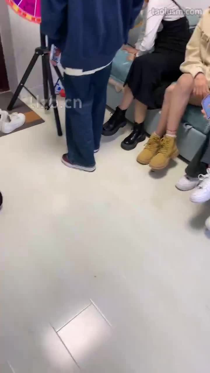 耳光坐头