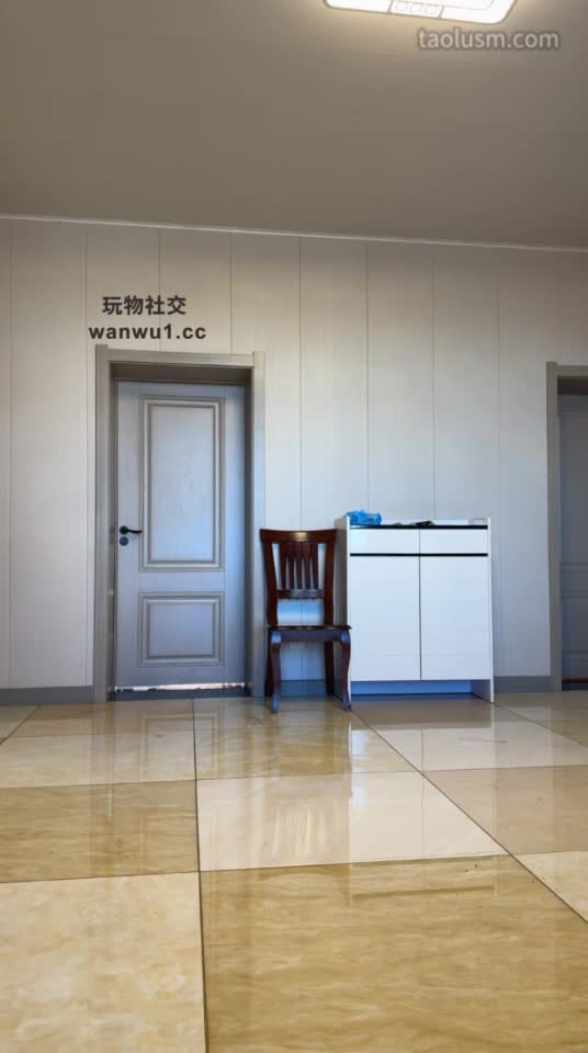 轮流舔脏鞋臭脚
