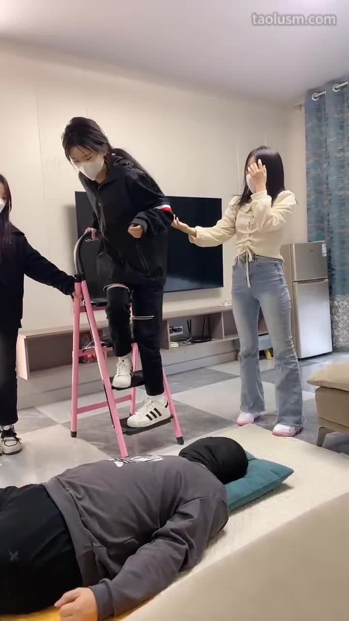 手