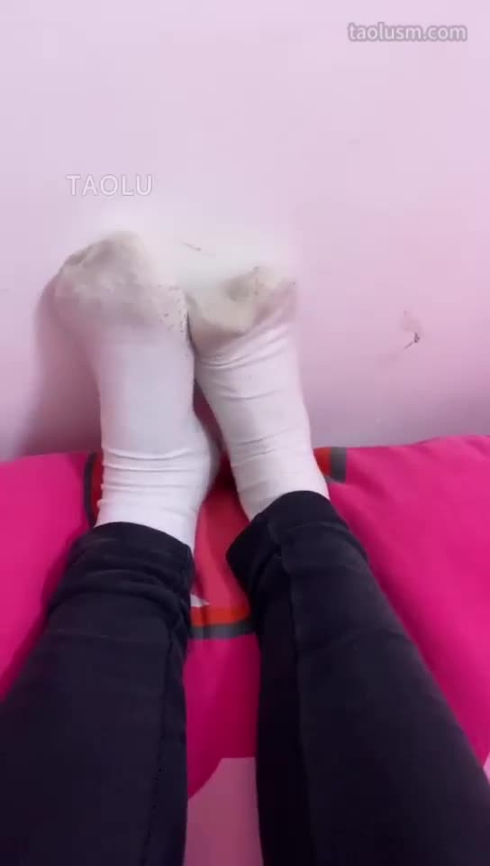 #不知名美女 #女主天地 #直播回放第一视角红绿灯献给穿黄的臭棉袜