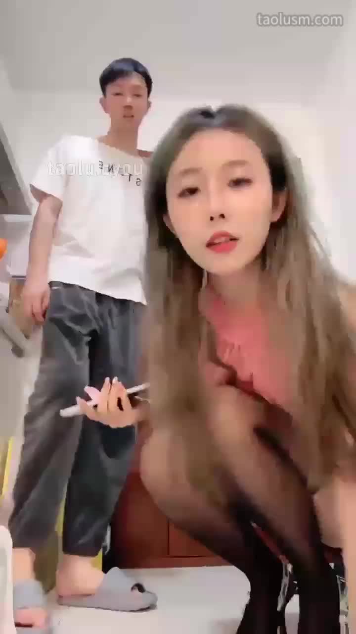 #一茶 #女主天地 #直播回放剧情调教开发前男友做脚奴