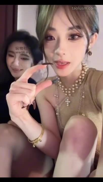 #不知名美女 #女子天地 #直播回放双s秒挑战双s 丝袜 秒射 红绿灯 倒计时 玩物 第一视角