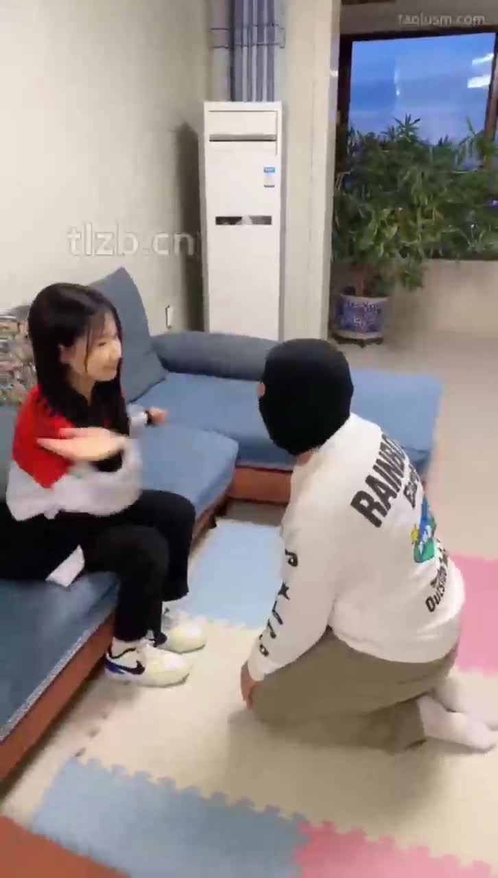 #精神小妹 #女主天地 #直播回放穿了一星期的臭白棉袜