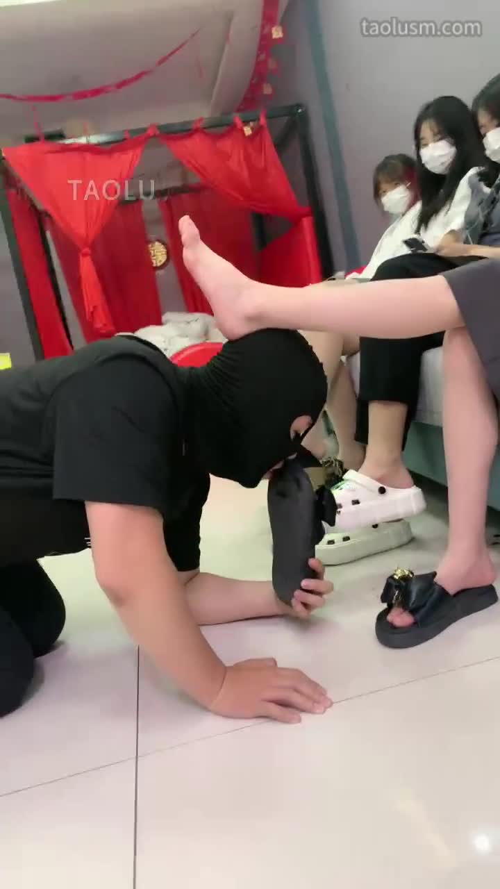 #精神小妹 #女主天地 #直播回放精彩-女神们的羞辱