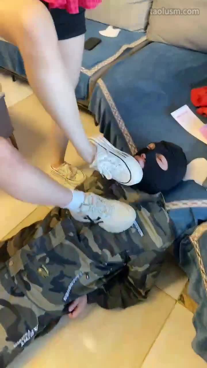 口水呕吐物喂食