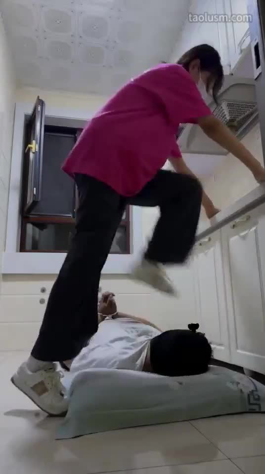 #精神小妹 #女主天地 #直播回放残忍跺脸