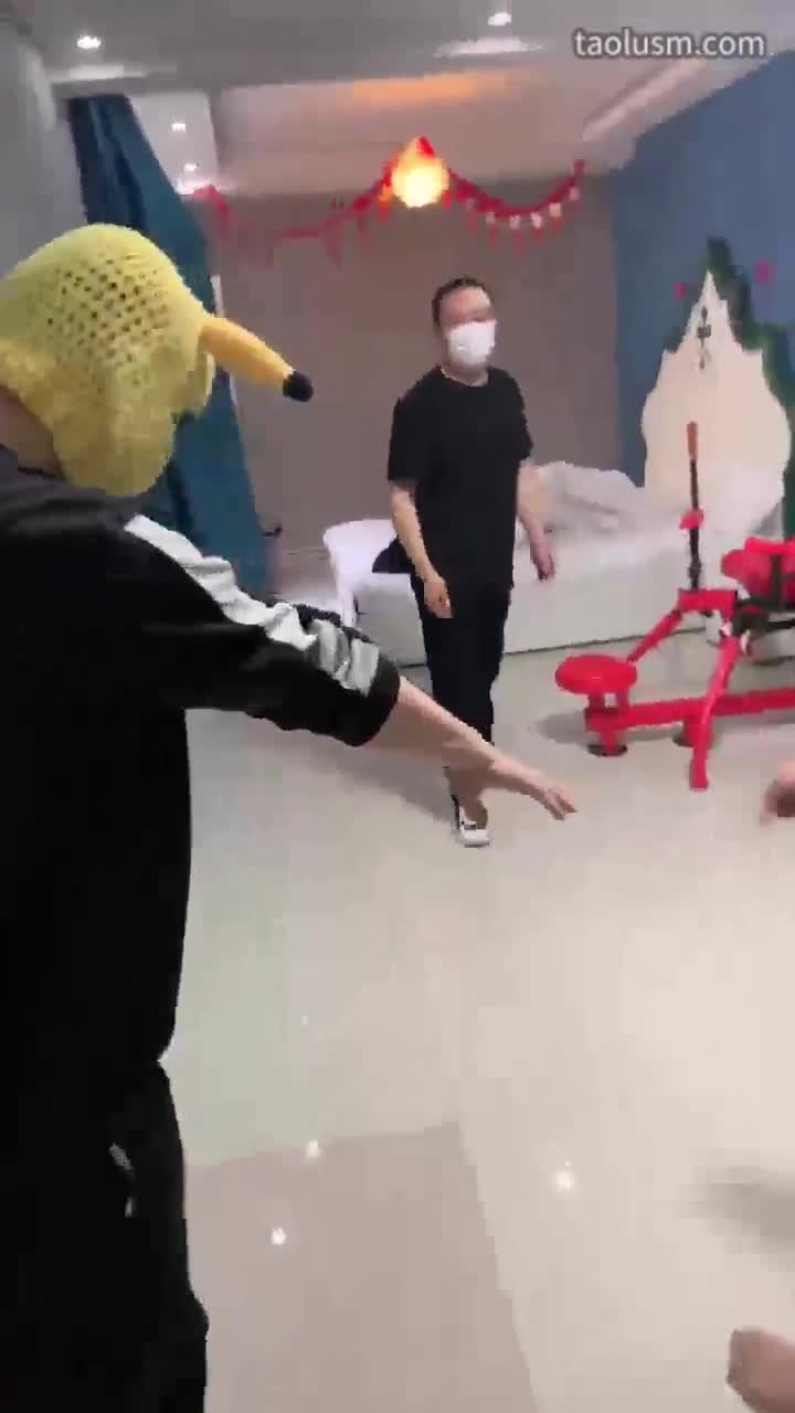 #精神小妹 #女主天地 #直播回放游戏群踩踏