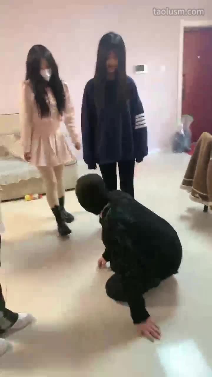全体重踩踏