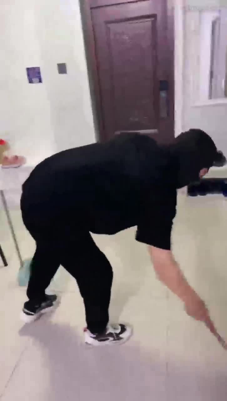 #精神小妹 #女主天地 #直播回放群殴变态的家奴