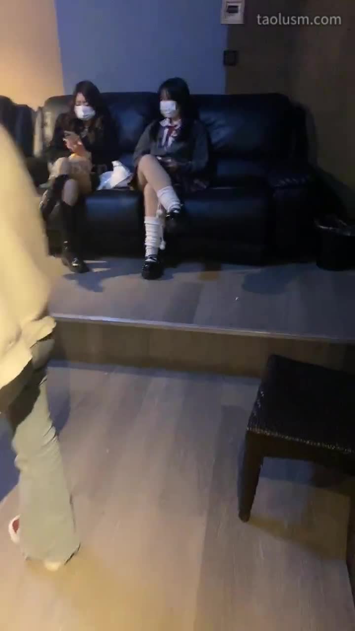 #精神小妹 #女主天地 #直播回放素人学生S-私人影院群调群虐