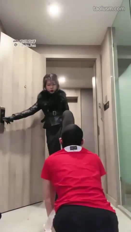 #歌迪丝 #女主天地 #直播回放贱狗跪迎主人，磕头深喉