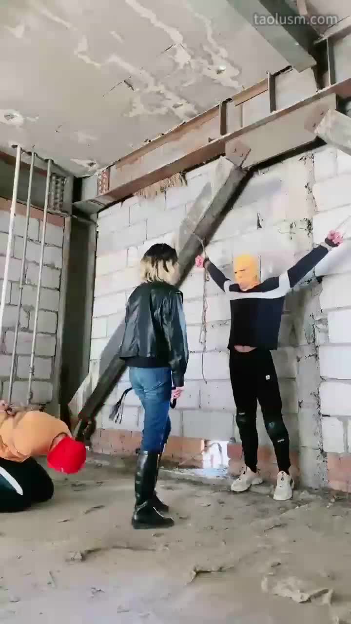 #美离子 #女主天地 #直播回放户外暴力