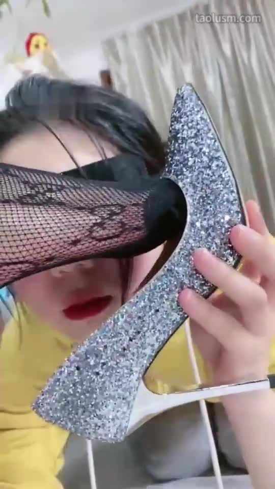 #美离子 #女主天地 #直播回放母狗舔脚能流一地口水