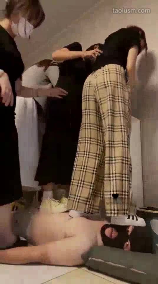 #精神小妹 #女主天地 #直播回放太妹群殴黄金调教