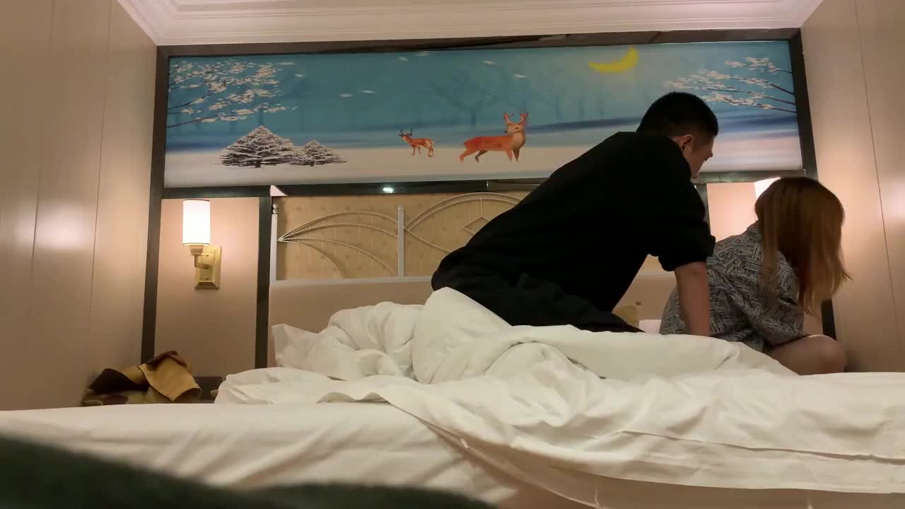 大神mrber约炮身材非常火爆的眼镜学妹 好漂亮的馒头b 完美露脸