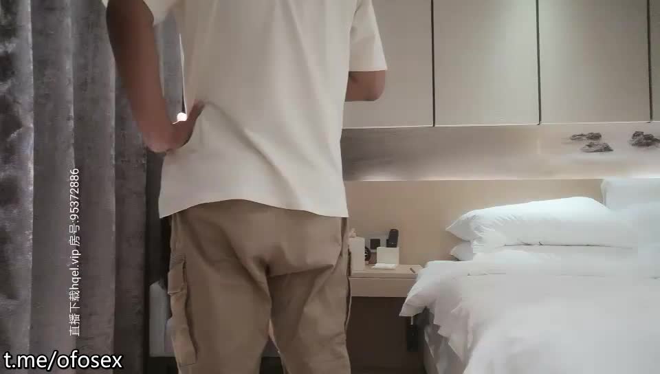 【#小宝寻花】高颜值牛仔短裙外围妹子TP啪啪，调情摸逼大白奶子口交上位骑坐，呻吟娇喘非常诱人#探花系列