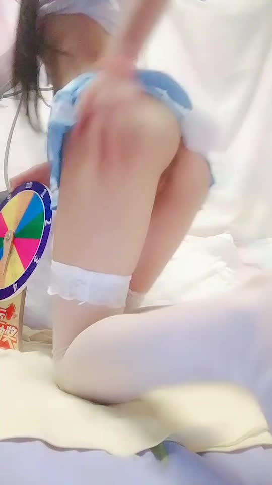 18岁合法萝莉双马尾嫩穴狂抠呻点此查看更多