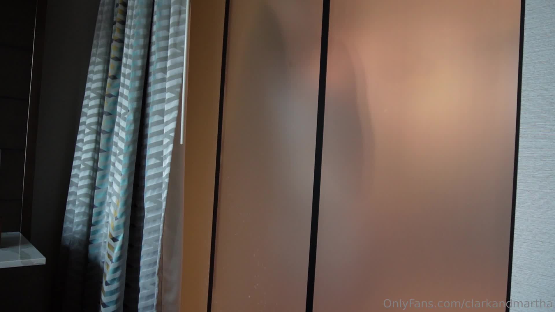 媚黑】推特顶级华裔博主Clarkandmartha与黑人的交媾,身材极品S级白虎