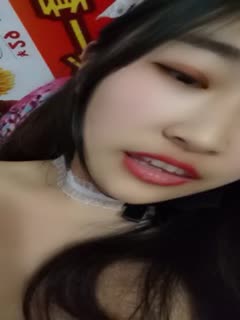 国产直播非常可爱的妹子情趣女仆装扮，露脸黑丝开档道具小黄瓜自慰嫩嫩呻吟，跳弹摩擦听呻吟就射了，精彩不要错过