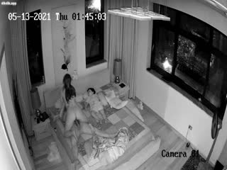 自拍,偷拍,泄密家庭摄像头黑客入侵控制强开真实偸拍居家隐私生活大曝光✅骚姐姐寂寞难耐边看手机黄片边用跳蛋自慰2