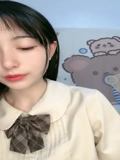 国产直播#直播_颜值区优质清纯系嫩妹玩大转盘，撩短裙黑丝肥臀，没穿内裤超嫩小穴，小尺度诱惑