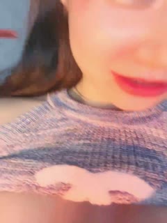 国产直播极品尤物颜值很高，身材完美坚挺的骚奶子，丝袜情趣诱惑狼友发骚，撩骚互动听指挥道具抽插水嫩逼逼呻吟可射