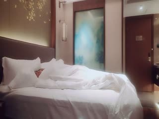 自拍,偷拍,泄密【良家故事】8.12 偷拍 操个几下 指头硬 猛抠操 ~~~✨✨✨--两天两女 只收割一女 主播没开声音_150058_密码房