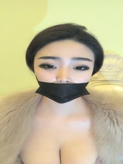 国产直播高颜值丰满肥逼御姐【小蝴蝶】揉搓奶子自摸逼逼，近距离特写手指插入，很是诱惑喜欢不要错过