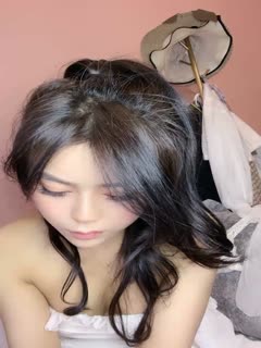 国产自拍女神-潮吹女王-❤️小米❤️被榜一约到了，给榜一大哥吃鸡巴，还被大哥舔喷了，对白精彩！ (2)