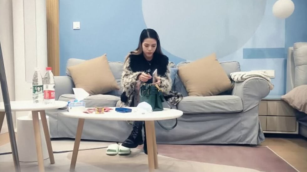 国产自拍探花约操极品骚货舞蹈老是,一字马风骚淫荡勾魂摄魄尤物不常见