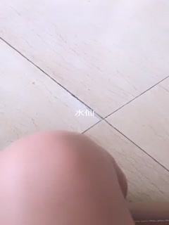 国产自拍美女主播为礼物勾引健身教练到公园,有人路过吓得把鸡巴拔出来,美女说胆子太小了