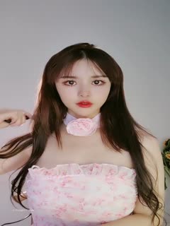 国产自拍仙女不仅长得甜美颜值超高，完美的大奶，其他妹子望尘莫及_国风舞蹈_0