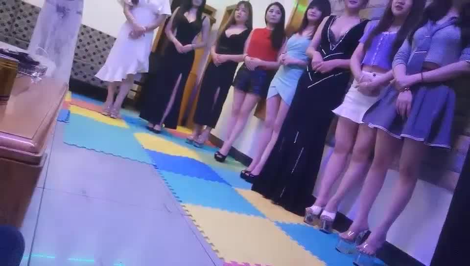 国产自拍你的老表05-15会所选妃直播