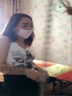 国产自拍网红美美精彩演绎公公提前回家带着铁链和媳妇玩SM啪啪“