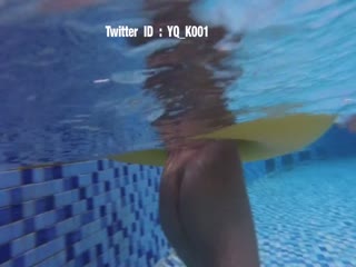 国产自拍绿帽大神YQ-K- 和老婆一起欢乐水世界，让她独自一人自娱自乐，骚的没边了！