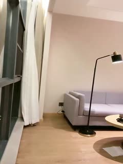 自拍,偷拍,泄密极品尤物！F罩杯网红女神！超棒身材大奶肥臀，浴室跪地插嘴，抬腿后入大肥臀，骑乘猛操奶子直晃动.